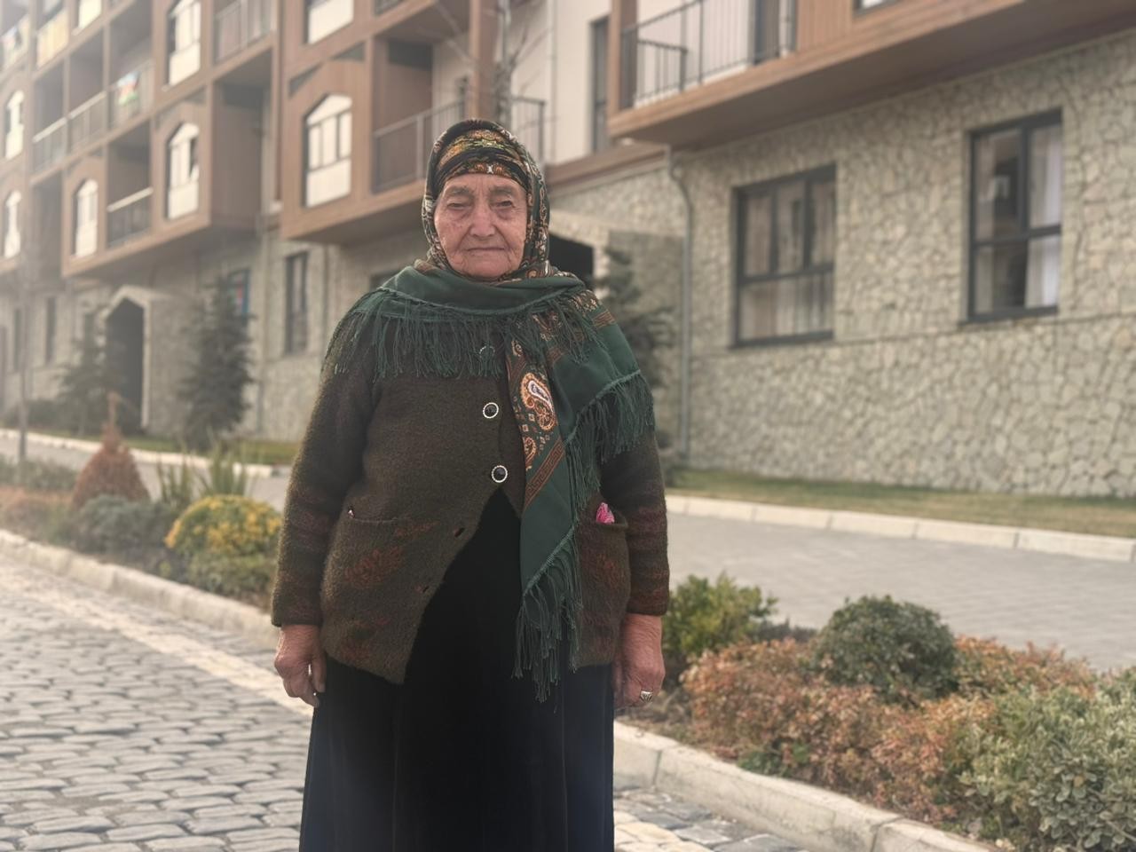 Kəlbəcərə yola salınan köç ünvana çatıb - FOTOLAR